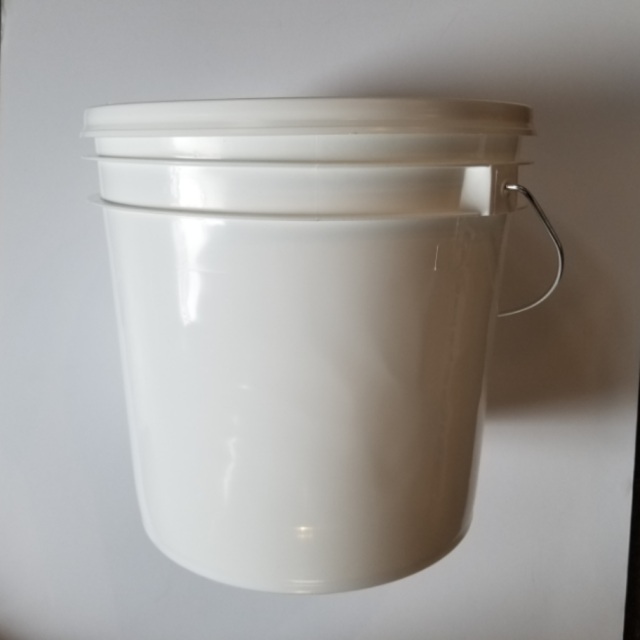 2 Gallon Bucket